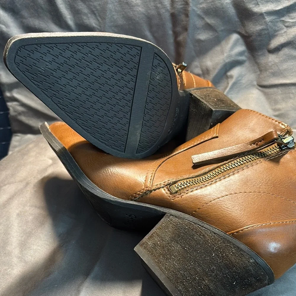 Brown Leather Ankle Boots - Picture 4 of 4